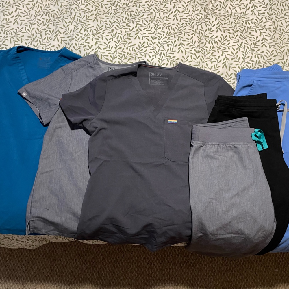 Bundle of women’s small figs tops and bottoms scrubs